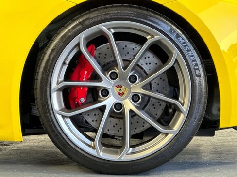 Certified 2022 Porsche 718 Boxster Spyder RWD image 27