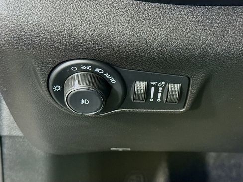 Used 2023 Jeep Compass High Altitude image 22