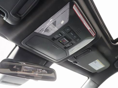 Used 2023 Toyota RAV4 SE image 38