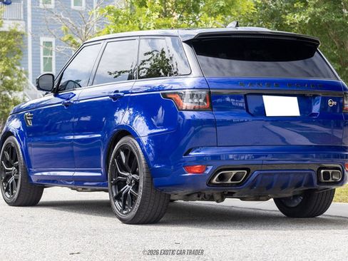 Used 2022 Land Rover Range Rover Sport SVR Carbon Edition AWD/4WD image 6