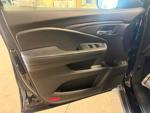 Used 2023 Honda Ridgeline Sport image 21