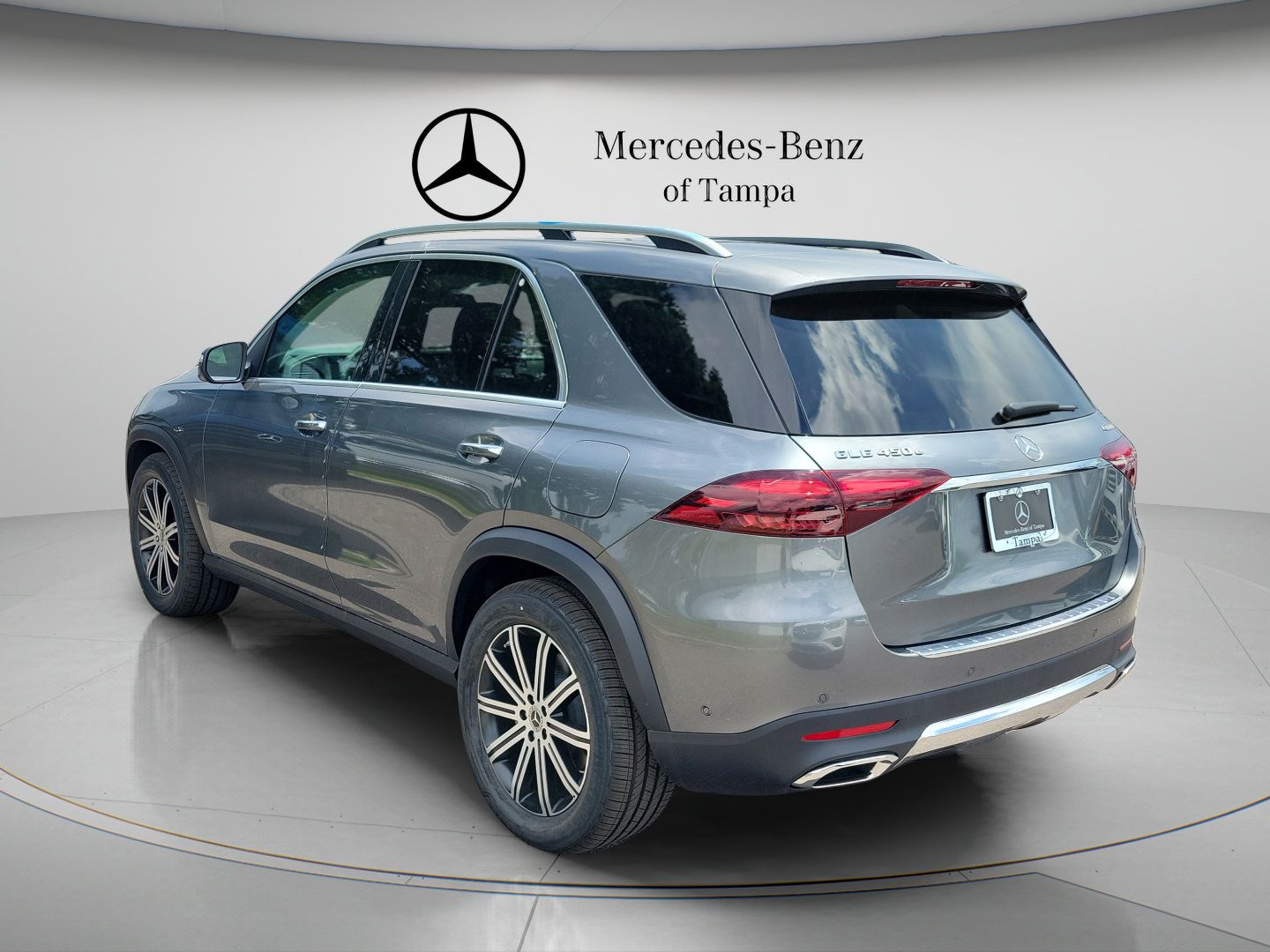 New 2026 Mercedes-Benz GLE 450e 4MATIC image 2