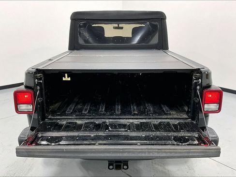 Used 2023 Jeep Gladiator Rubicon w/ Trailer Tow Package image 37