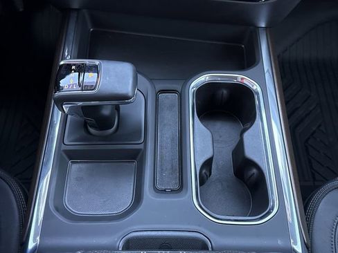 Used 2025 Chevrolet Silverado 1500 High Country w/ Technology Package image 25