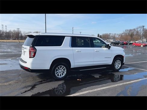 Used 2023 Chevrolet Suburban LS image 8