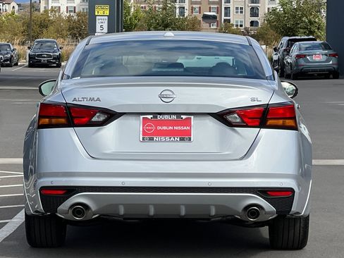 New 2025 Nissan Altima 2.5 SL image 5