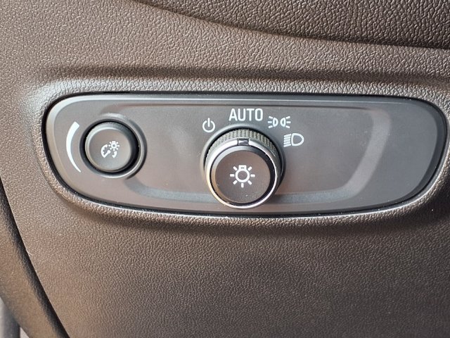 Used 2024 Chevrolet Equinox LT AWD/4WD image 15