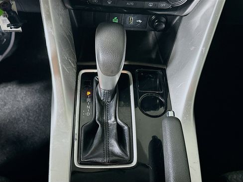 Used 2018 Mitsubishi Eclipse Cross ES image 23