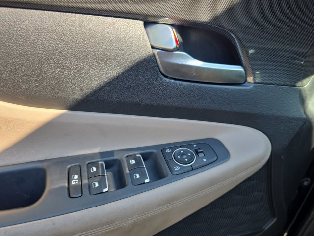 Used 2023 Hyundai Santa Fe SE FWD image 28