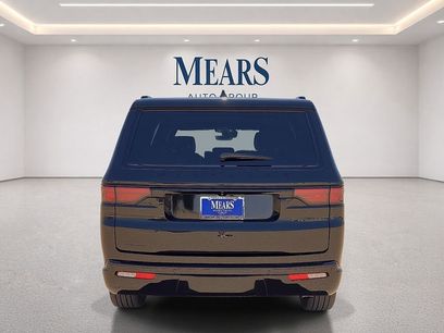 Used 2023 Jeep Wagoneer Series II