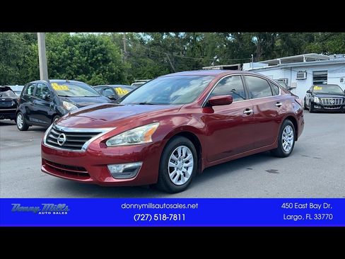 Used 2015 Nissan Altima 2.5 S w/ Power Driver Seat Package FWD image 1