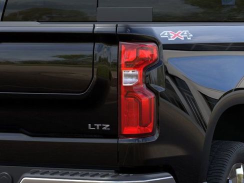 New 2026 Chevrolet Silverado 1500 LTZ w/ LTZ Premium Package image 12