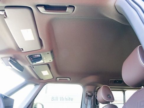 New 2025 Volkswagen ID. Buzz Pro S image 16