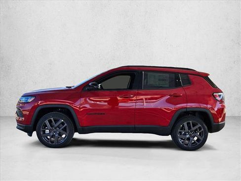 New 2026 Jeep Compass Latitude image 5