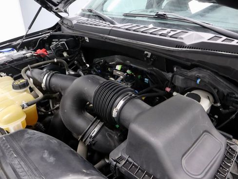 Certified 2019 Ford F150 XL w/ Equipment Group 101A Mid AWD/4WD image 15