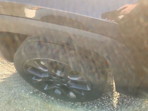 Used 2023 Jeep Renegade Latitude image 8