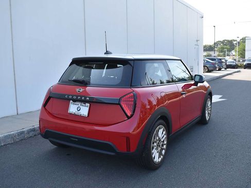 Used 2025 MINI Cooper S FWD image 5