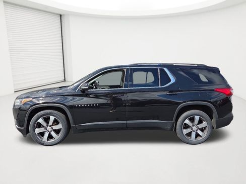 Used 2019 Chevrolet Traverse LT w/ LT Premium Package image 7