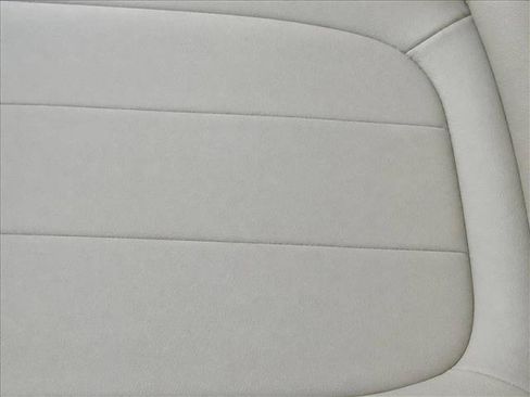 Used 2026 Mercedes-Benz GLB 250 image 23