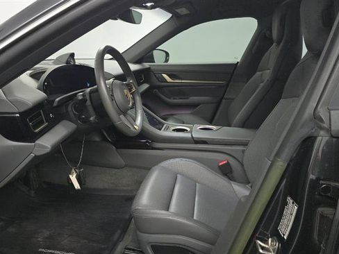 Used 2022 Porsche Taycan 4S AWD/4WD image 7