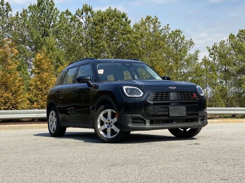 Used 2025 MINI Cooper Countryman S image 2