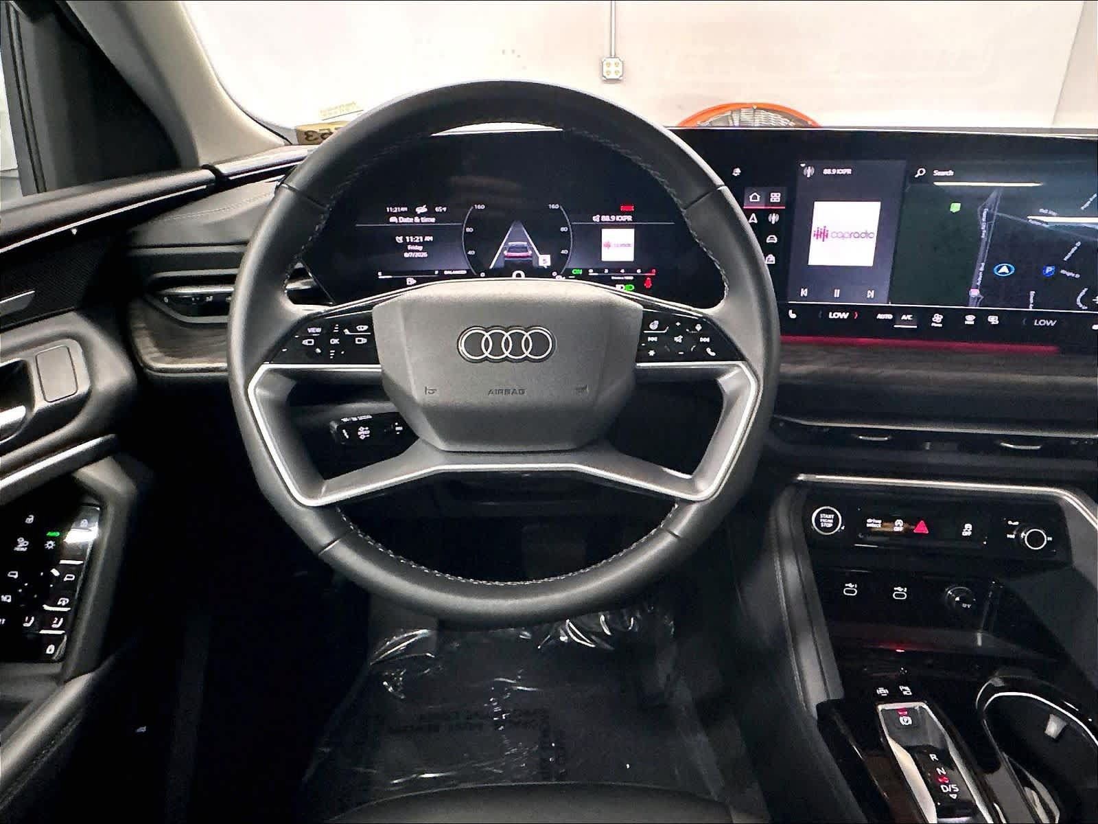 Used 2025 Audi Q5 Premium AWD/4WD image 8