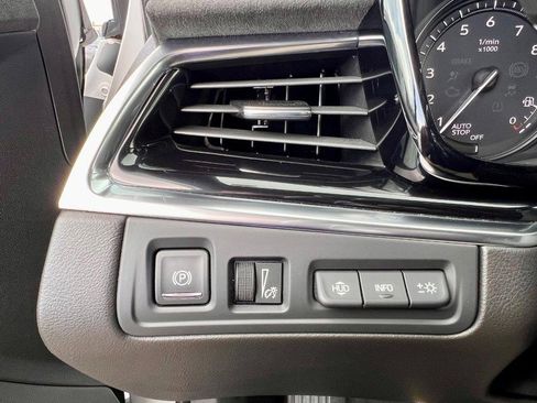 Used 2023 Cadillac XT6 Sport w/ Platinum Package image 28