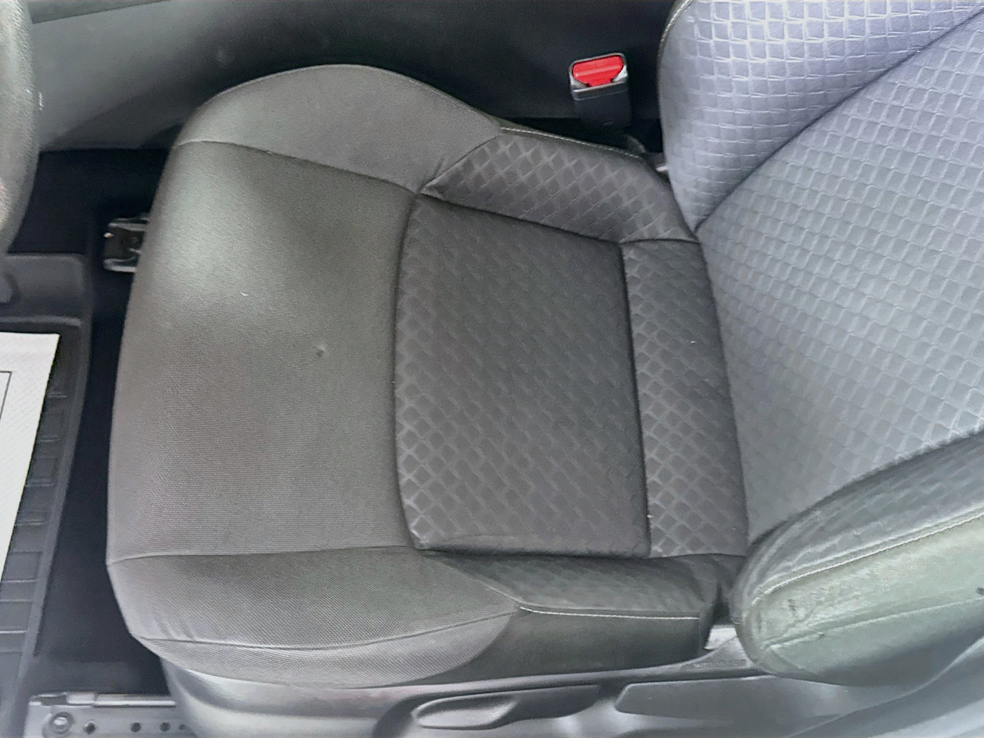 Used 2021 Toyota C-HR LE FWD image 19