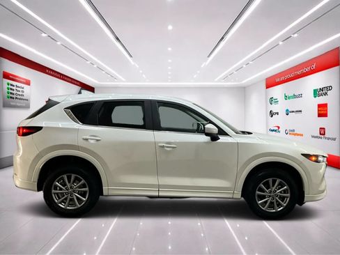 Used 2025 MAZDA CX-5 AWD 2.5 S w/ Preferred Package image 8