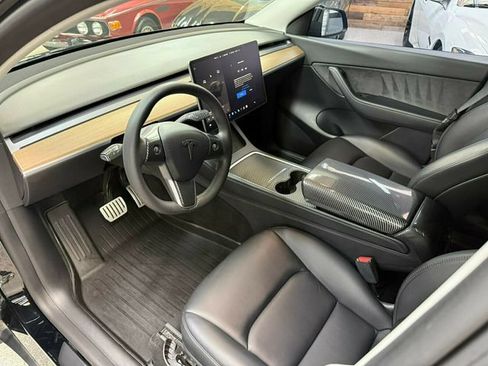 Used 2022 Tesla Model Y Performance AWD/4WD image 16