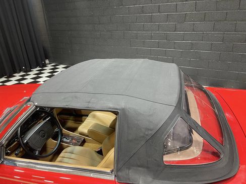 Used 1987 Mercedes-Benz 560 SL image 75