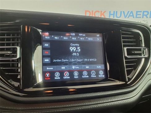 Used 2024 Dodge Durango SXT w/ Trailer Tow Group IV image 19