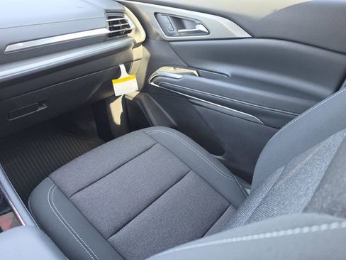 New 2026 Chevrolet Traverse LT w/ Midnight/Sport Edition image 17