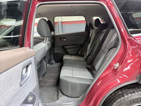 Certified 2021 Nissan Rogue SV AWD/4WD image 12