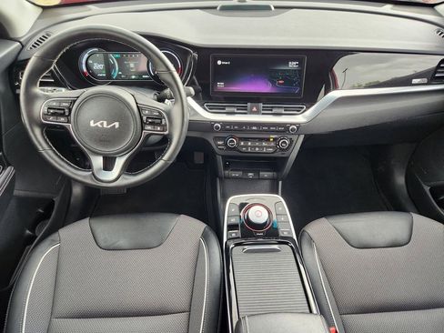 Used 2022 Kia Niro EX w/ Cold Weather Package FWD image 25