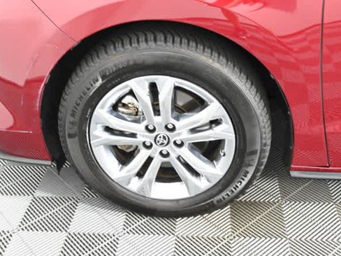 Used 2022 Toyota Sienna Platinum AWD/4WD image 33