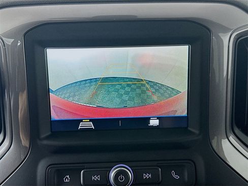 Used 2019 Chevrolet Silverado 1500 Custom Trail Boss w/ Custom Convenience Package image 19