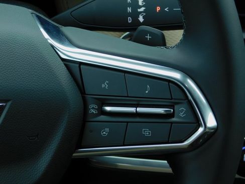 New 2026 Chevrolet Equinox ACTIV w/ Safety and Technology Package image 16