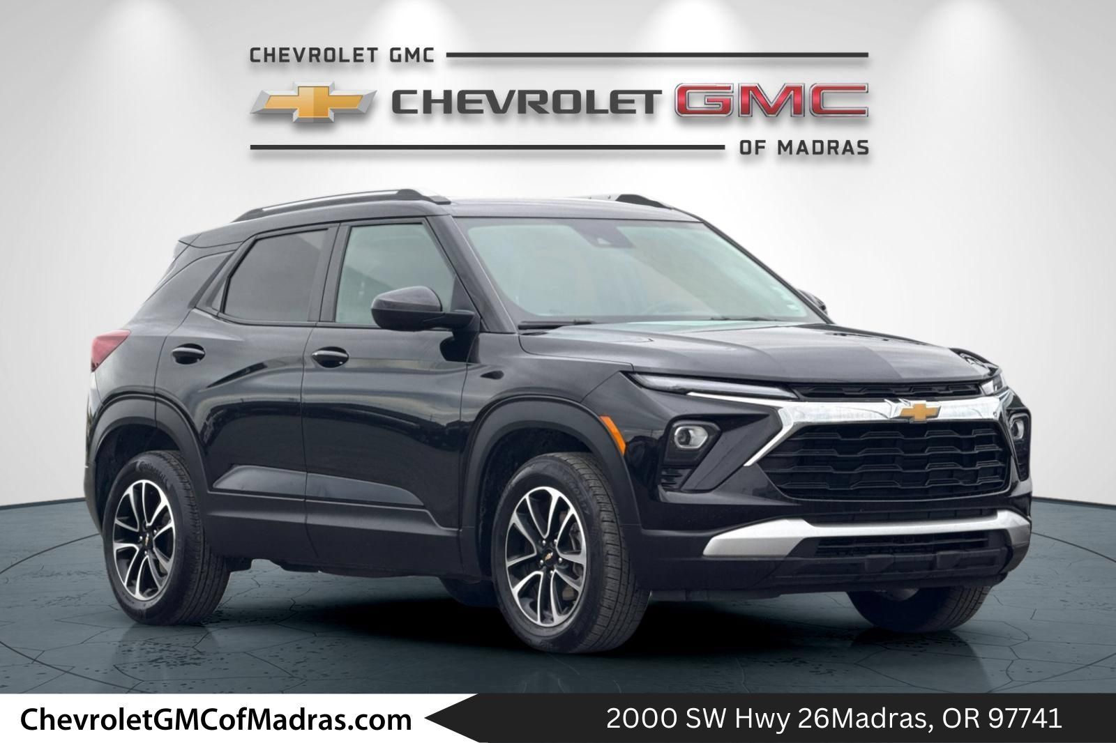 Used 2025 Chevrolet TrailBlazer LT AWD/4WD image 1
