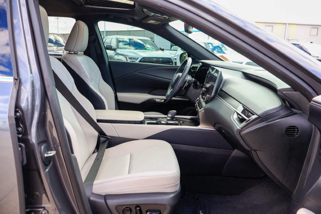 Used 2024 Lexus RX 350 Premium w/ Accessory Package (Z1) FWD image 10