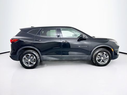 Used 2025 Chevrolet Blazer LT FWD image 10
