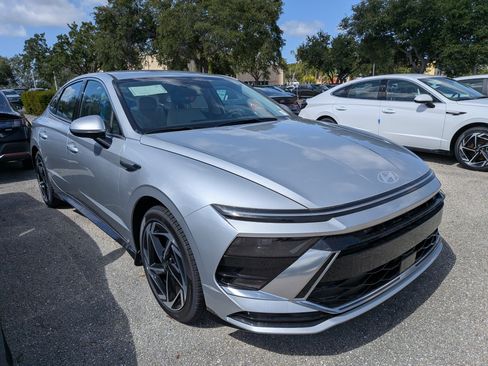 New 2026 Hyundai Sonata SEL FWD image 2