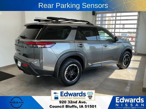 Used 2025 Nissan Pathfinder Rock Creek AWD/4WD image 9