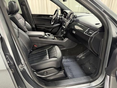 Used 2019 Mercedes-Benz GLS 450 4MATIC image 7