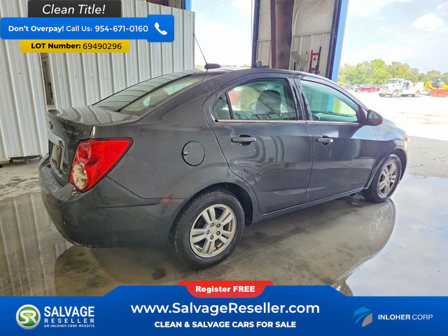Used 2016 Chevrolet Sonic LT FWD image 4
