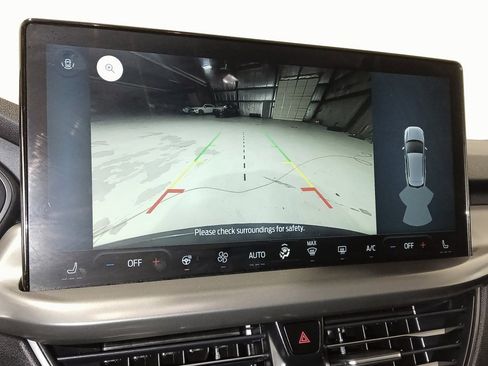 Used 2023 Ford Escape SE image 27