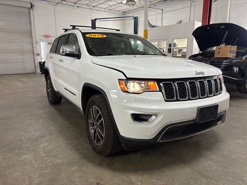 Used 2019 Jeep Grand Cherokee Limited AWD/4WD image 1