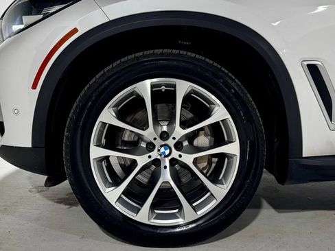 Used 2023 BMW X5 xDrive40i w/ Premium Package image 29