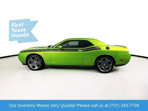 Used 2011 Dodge Challenger R/T image 4