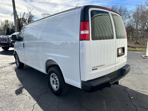New 2025 GMC Savana 2500 w/ Driver Convenience Package image 8